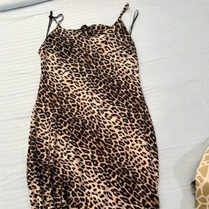 Forever 21 Leopard Print Midi Dress